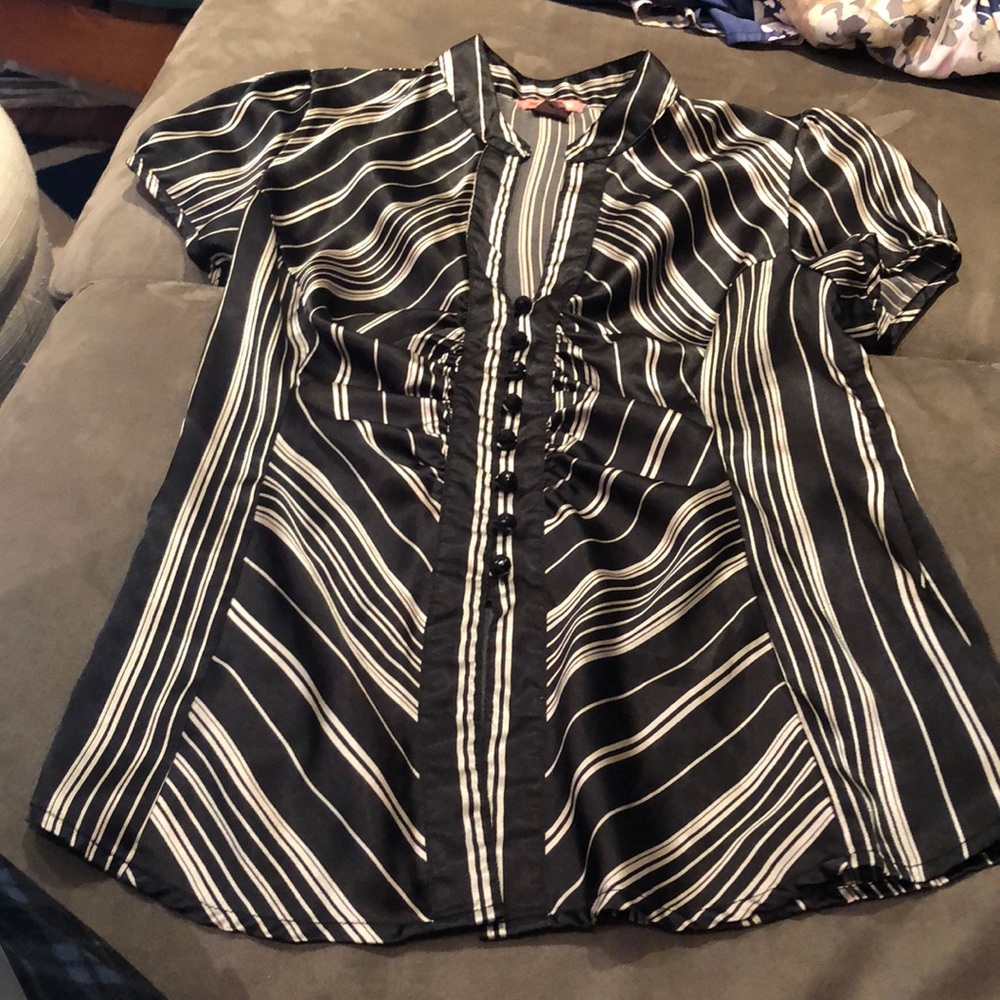 Black and White Max Rave Short Sleeve Blouse - S